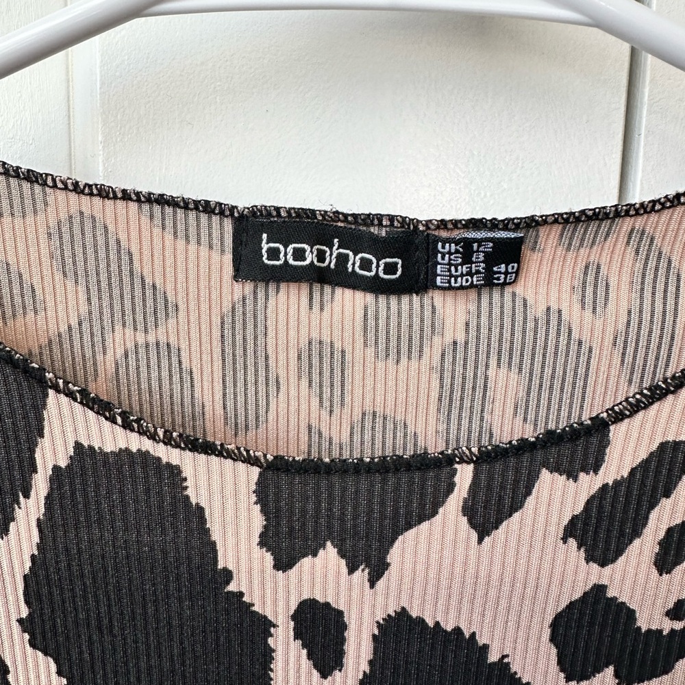 Boohoo Women's Leopard Print Top - Black and Tan - Picture 3 of 3